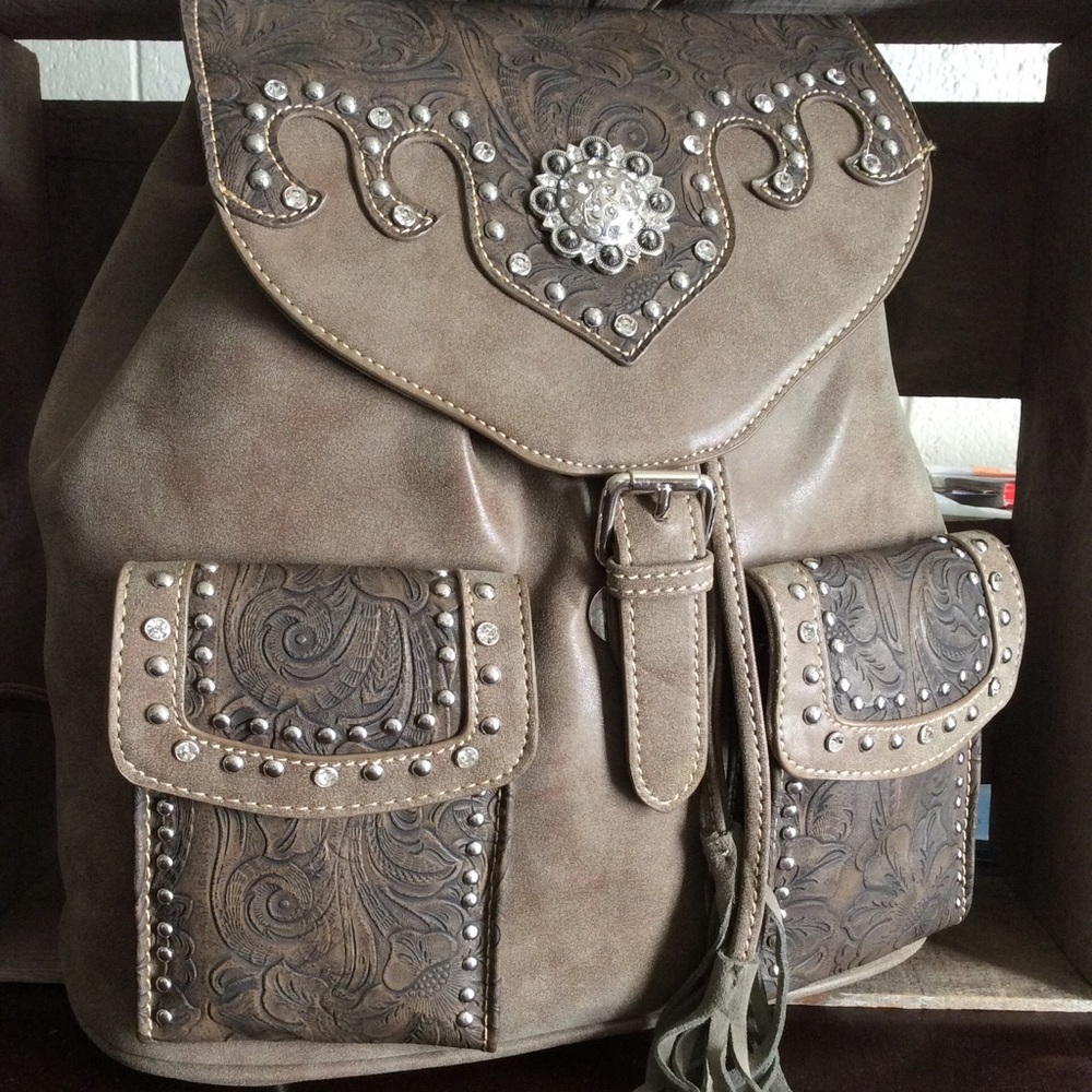 Montana West back pack